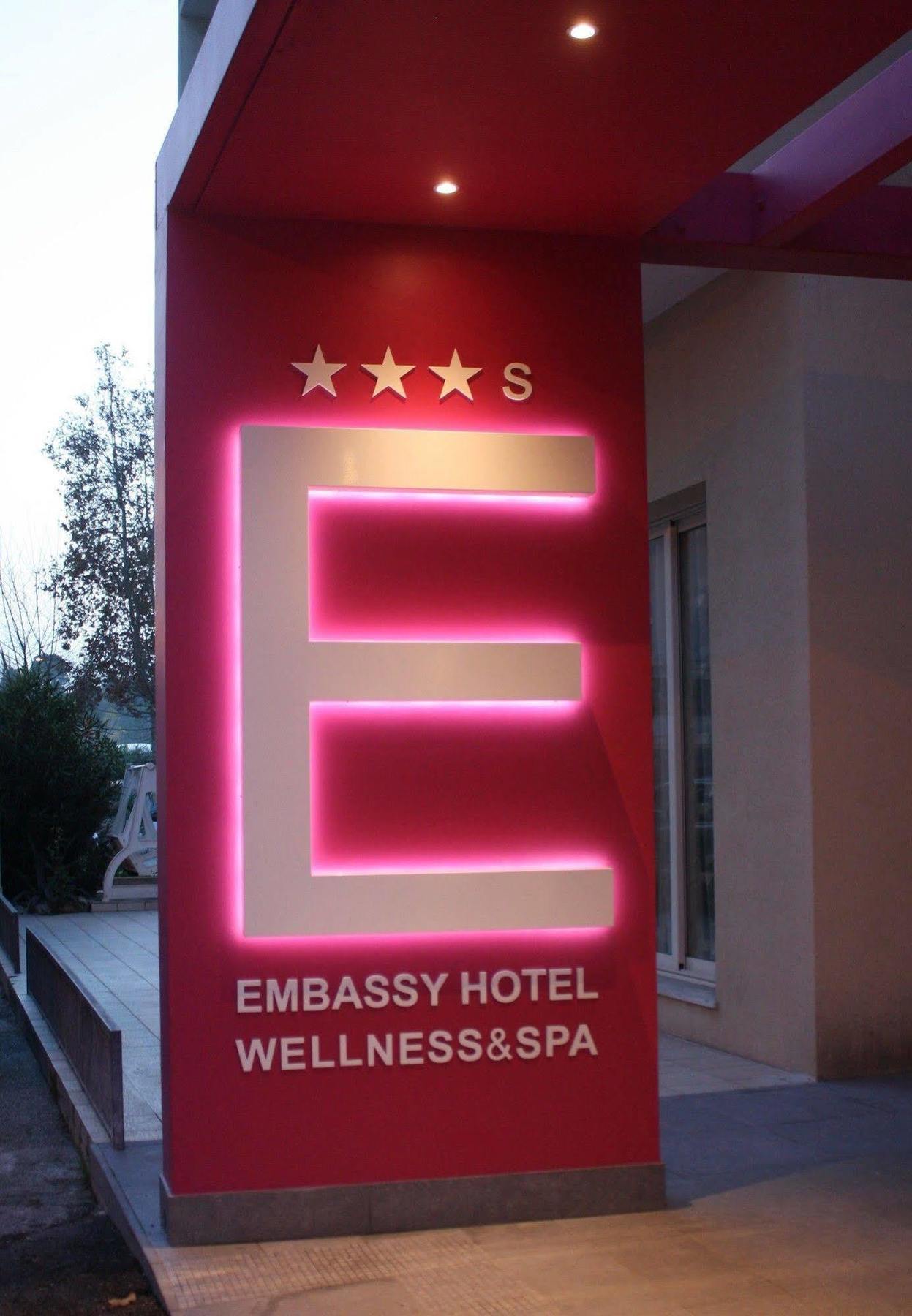 Embassy Hotel & Spa Cattolica Eksteriør billede