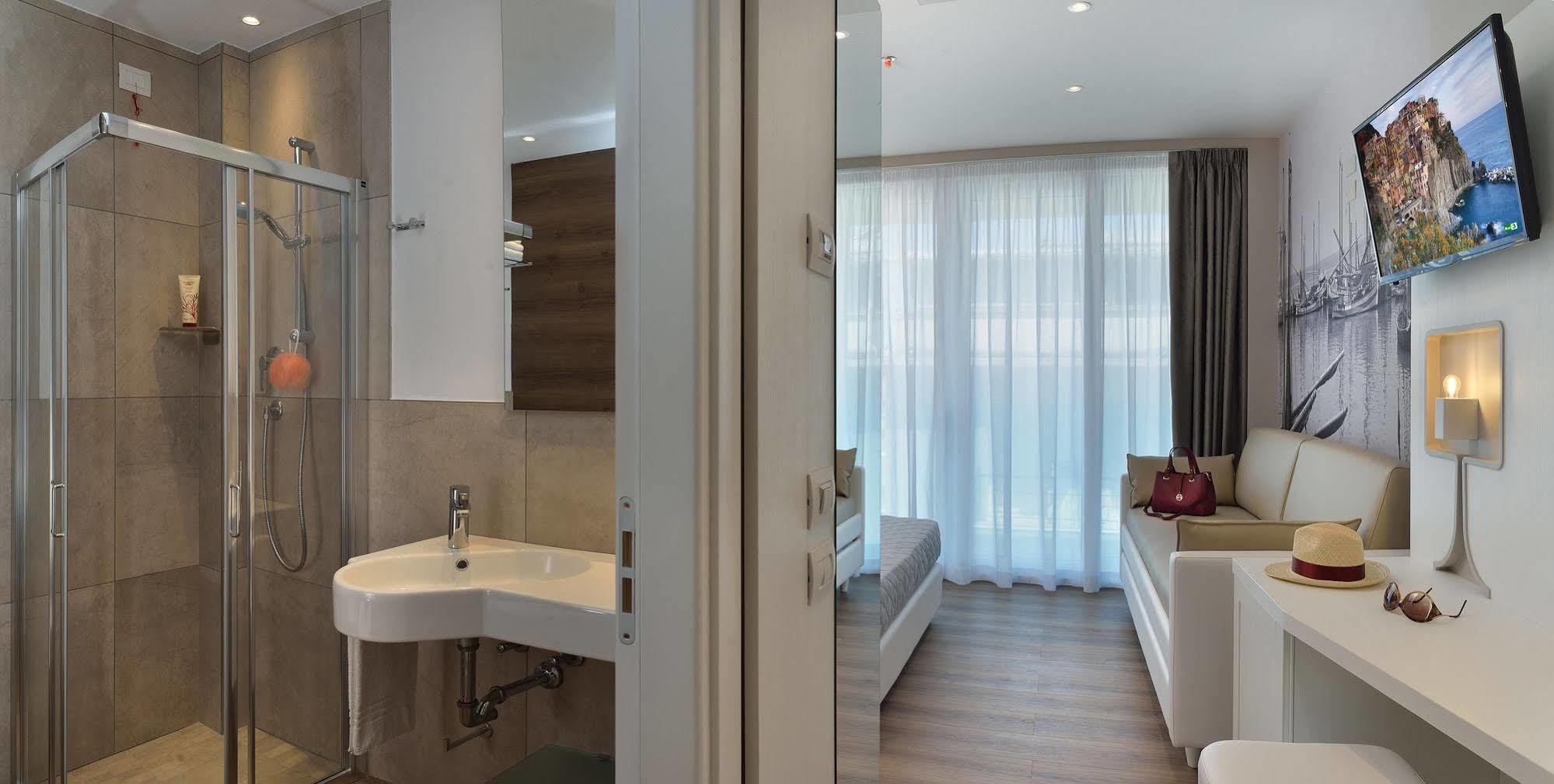 Embassy Hotel & Spa Cattolica Eksteriør billede